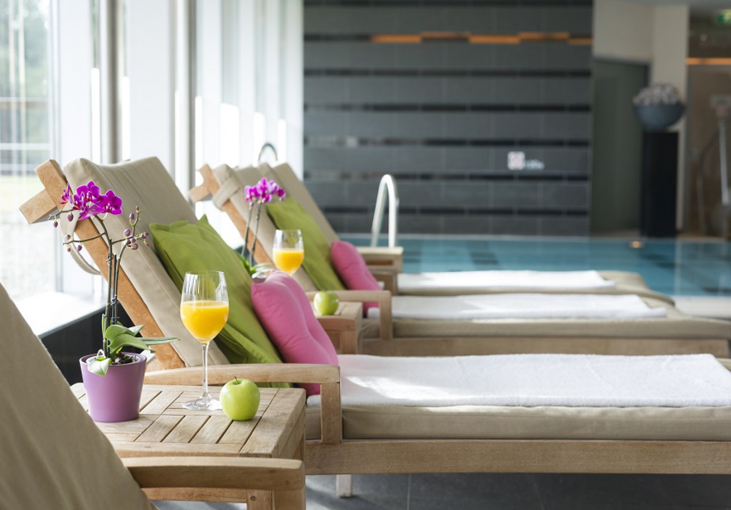 Steigenberger Airport Hotel Amsterdam - Pool - MICE Service Group