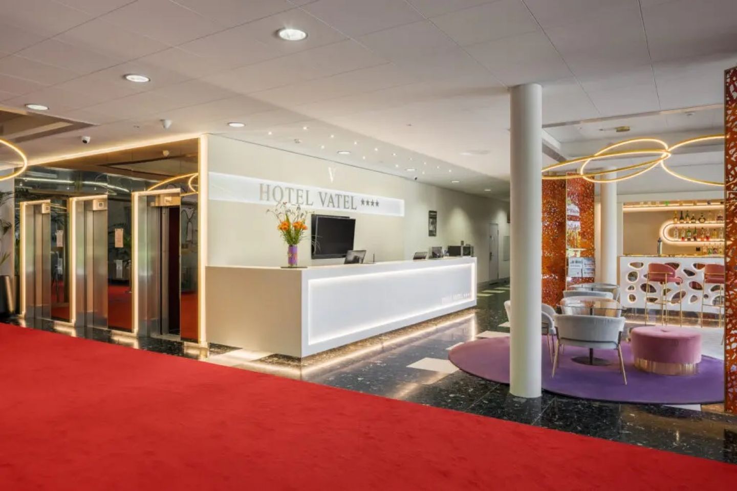<p>Hotel Vatel - Lobby - MICE Service Group</p>