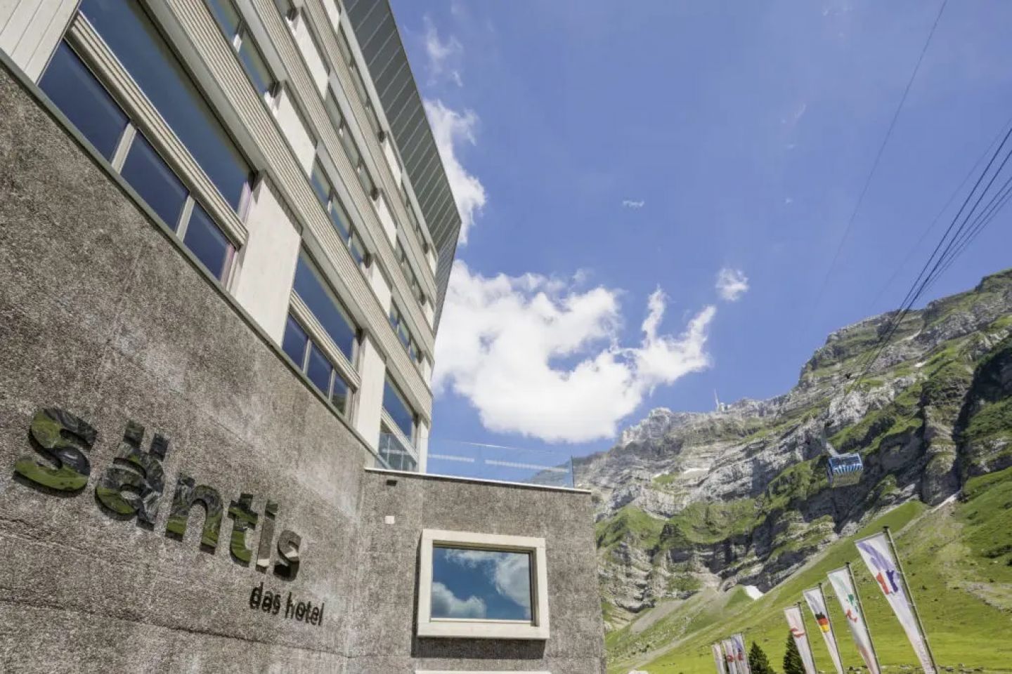 <p>Säntis – das Hotel - Aussenansicht - MICE Service Group</p>
<p> </p>