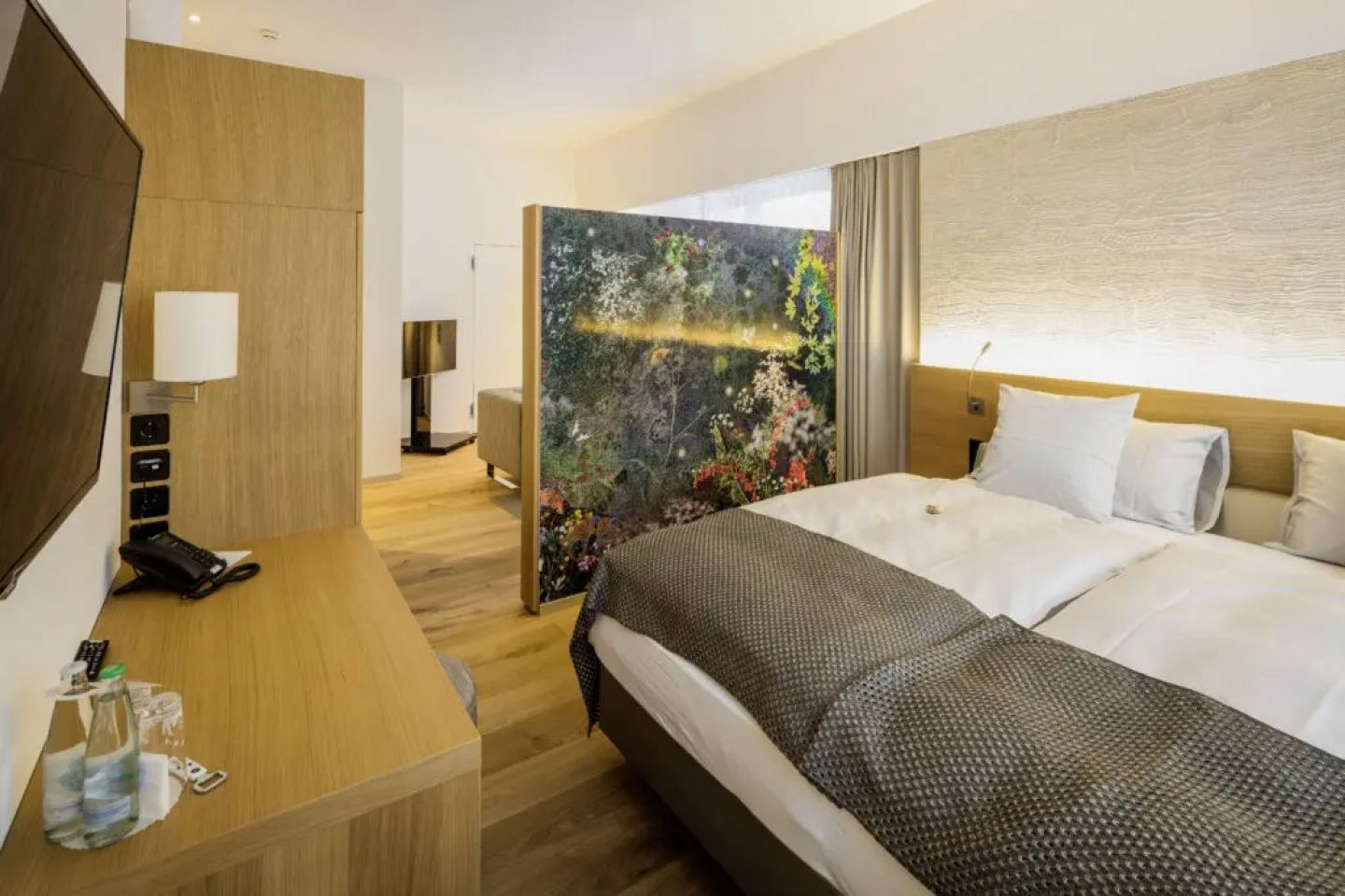 <p>Säntis – das Hotel - Zimmer - MICE Service Group</p>
<p> </p>